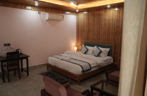 Dharamshala Hotel | GK Paradise Village Resort & Cottages