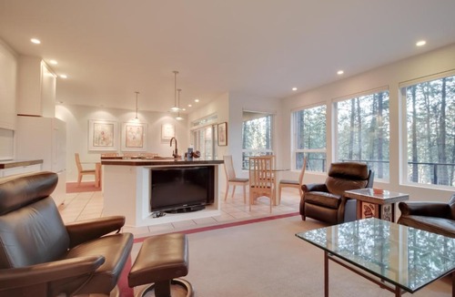 Black Butte Ranch House | Glaze Meadow 252