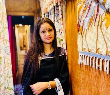Nagin Bagh Hotel | Golden Flower Heritage Houseboats