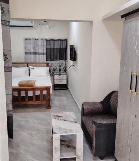 Chettikulam Hotel | Golden Stay Inn