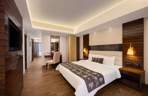 Srinagar Hotel | Golden Tulip Srinagar