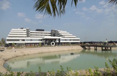 Sanwer Hotel | Golden Yug by Sandesh Sharda