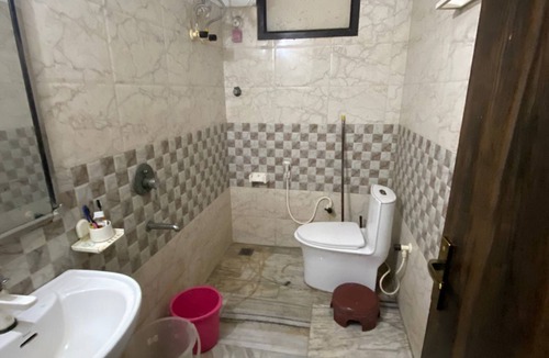 Vrindavan Apartment | Good and excellent condition