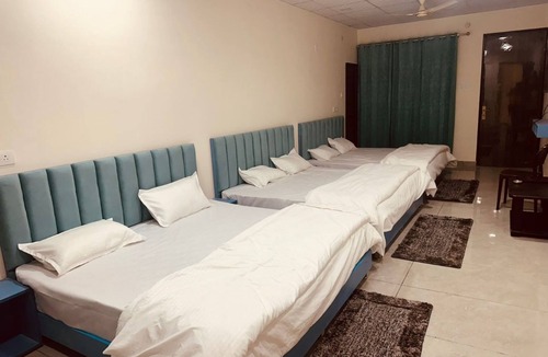 Shivanandi Hotel | Goroomgo Bhanu Palace Rudraprayag