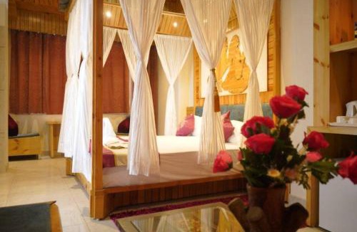 Dharamshala Hotel | Goroomgo Hotel Gandhi's Paradise Dharamshala