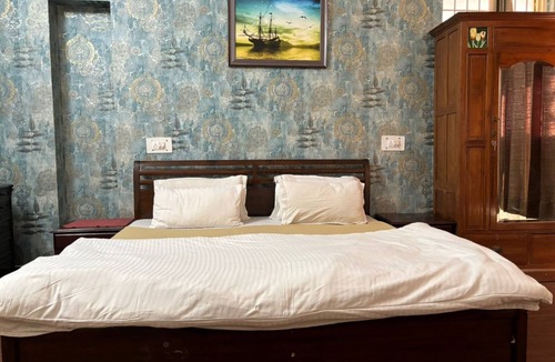 Fatehpur Hotel | Goroomgo The Sojourn, Adharshila & Gulmohar Cottages Dharamsala