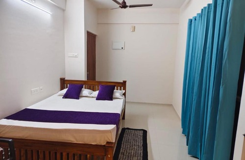 East Nada Apartment | Govindha bhavanam 150 meters from Guruvayur temple