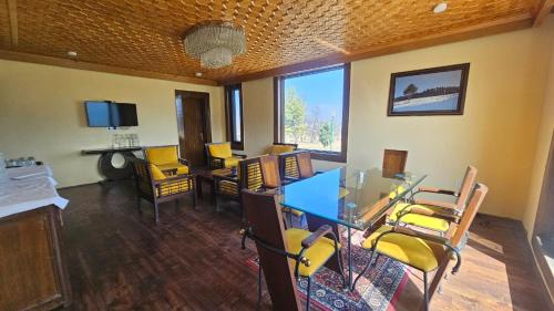 Srinagar Hotel | Grand Mumtaz Tangmarg