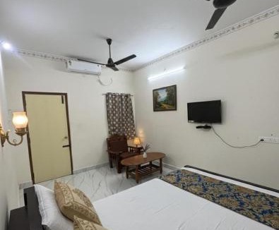 Moratandi Hotel | Gravity Groups AARA Residency - Near Jipmer