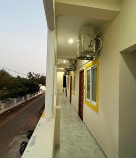 Moratandi Hotel | Gravity Groups Sivadurai Residency - Near Sangamitra Jipmer