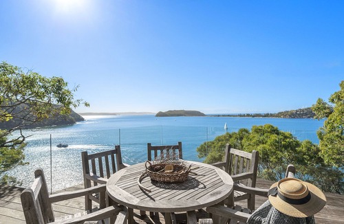 Great Mackerel Beach House | Great Mackerel Beach Cabin (Palm Beach and Pittwater Views)