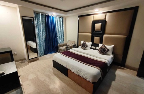 New Delhi Bed & Breakfast | Greater Kailash Kailash Colony Nehru Place Shroff Eye Clinic