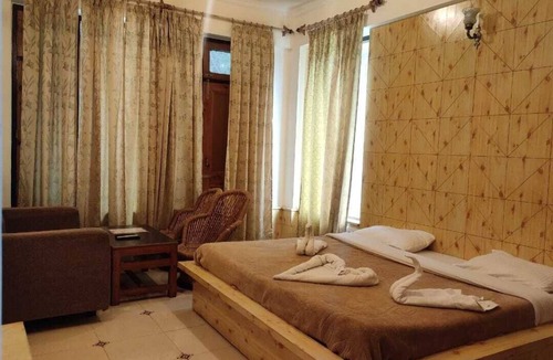 McLeod Ganj Hotel | Greenwoods Inn