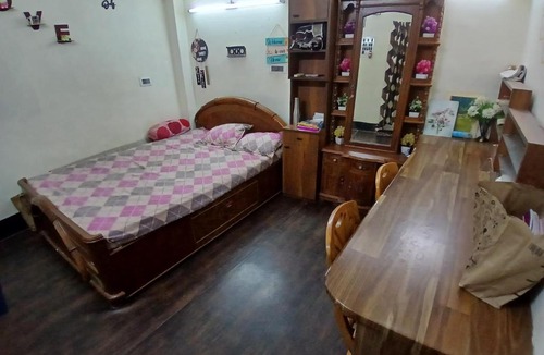 Kolkata Apartment | ground floor room