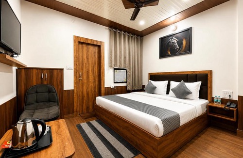 Haridwar Hotel | Guru Kirpa Stays & Dine