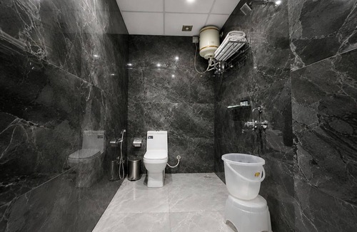 Haridwar Hotel | Guru Kirpa Stays & Dine