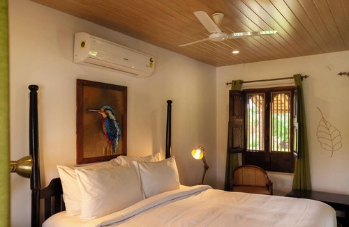 Kamalapur Resort | Hampi's Feathers Resort