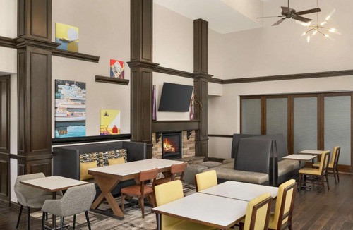 Exeter Hotel | Hampton Inn & Suites Exeter