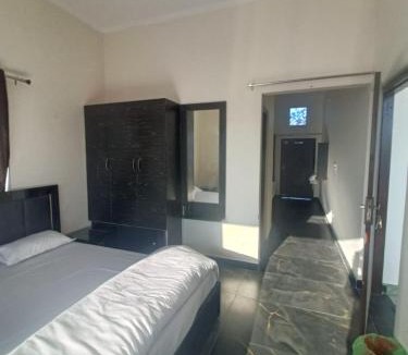 Chamba House | Happy Homestay and rooftop restaurant