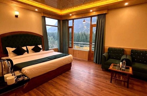 Old Manali Hotel | Hidden Heaven Manali