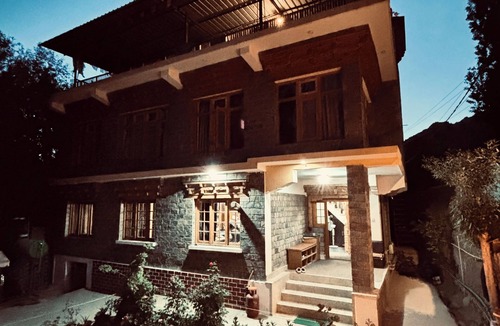 Leh Apartment | Hidden Leaf