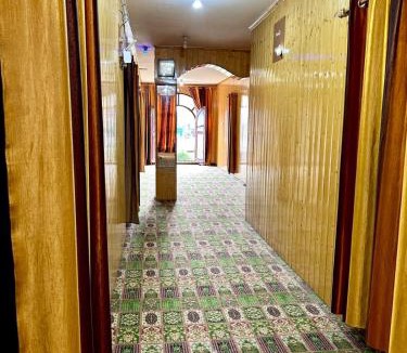 Srinagar House | Highway Heaven