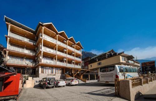 Aleo Resort | Hill Rver Resort Central heated and air cooled - Near Mall Road