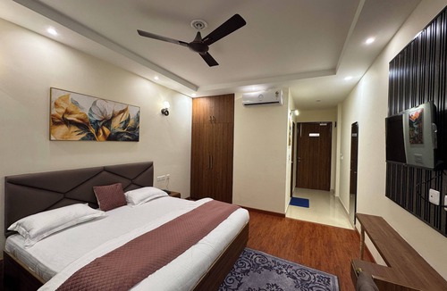 Jakh Hotel | HILLCREST VALLEY Ranikhet