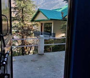 Dharamshala Hostel | Himalayan Hostel, opposite to white waterinn hotel, tipa road, mecleodganjj