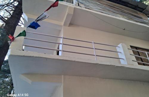 Dharamshala Hostel | Himalayan Hostel, opposite to white waterinn hotel, tipa road, mecleodganjj