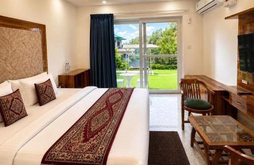 Kasauli Hotel | Himalayan View Retreat Kasauli Operated By Evening Sky Hotels