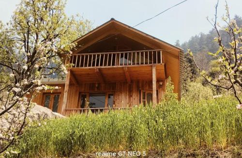 Jibhi Hotel | Himalayan whisper retreat jibhi