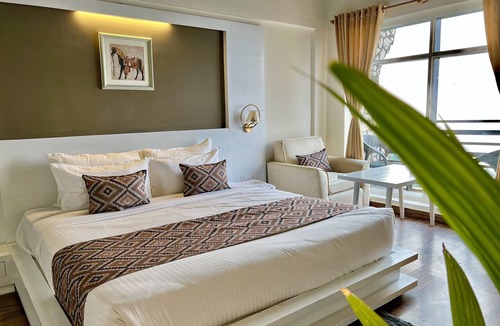 Satbunga Hotel | Himalayas Resort by The Lake Hill