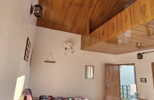 Naina Range Resort | Himwanderer Camps and Cottages Pangot