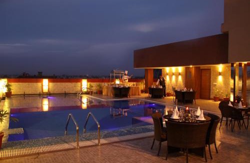 Amritsar Hotel | HK Clarks Inn, Amritsar