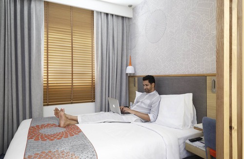 Pimpri Colony Hotel | Holiday Inn Express Pune Pimpri by IHG