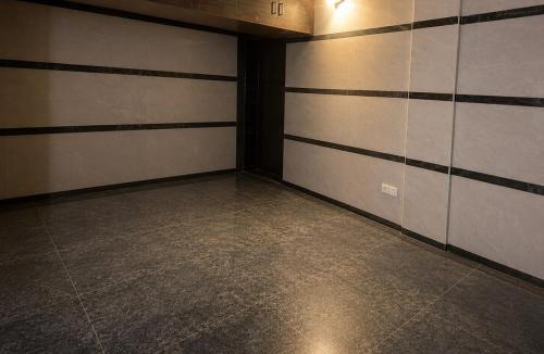 Electronics City Apartment | Home Stay with Power Backup and Lift in Electronic City