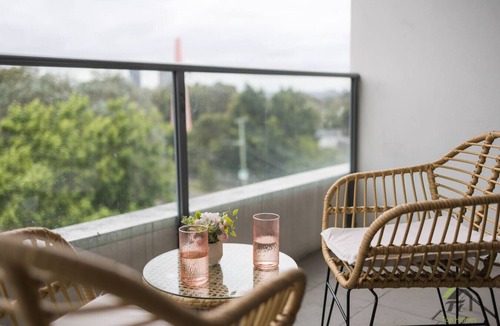 Homebush Apartment | Homebush市中心三房公寓，方便出行与购物