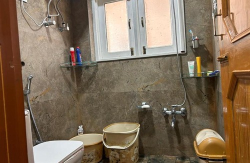 Brein House | Homesleeper Homestay