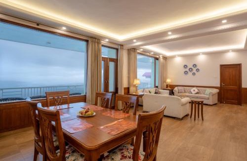 Mashobra Apartment | Hostie Mystica Premiere - Huge 3BHK Luxury home with Himalayan Views