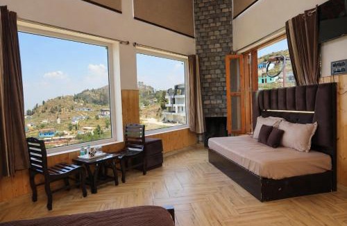 Tehri Range House | Hotel Amadeus