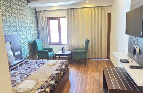 Old Manali Hotel | Hotel Ambika Residency Manali