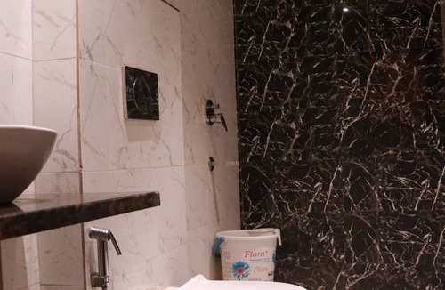 Old Delhi Hotel | Hotel Amrit Near Old Delhi Railway Station