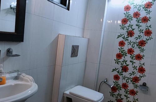 Karol Bagh Hotel | Hotel Amrit Villa Karol Bagh New Delhi