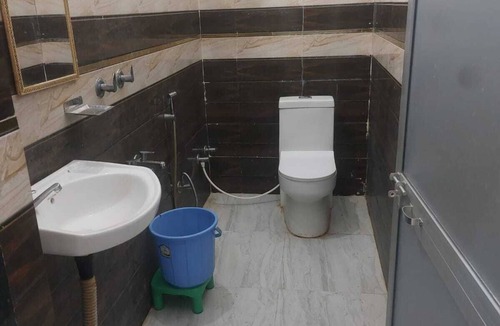 Haraiya Hotel | Hotel Anuj Palace ll Near Ram Mandir - Comfortable AC Stay