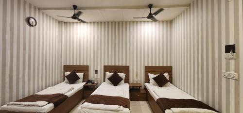 Old Delhi Hotel | Hotel Arina Inn-Near Red Fort