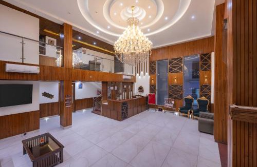 Kasol Hotel | Hotel Asiia Holiday with Swimming Pool -Central Heated and Air Cooled, Near mall road