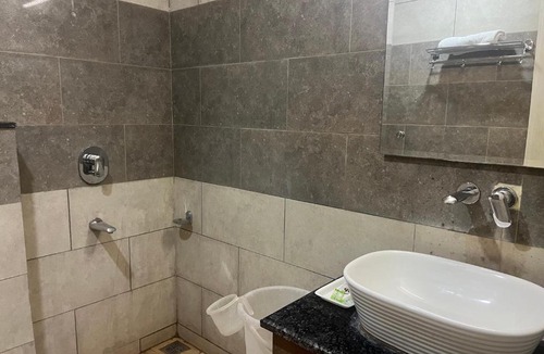 Zirakpur Hotel | HOTEL ATHENS , a boutique hotel