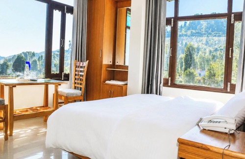 Munsyari Hotel | Hotel Bala Paradise
