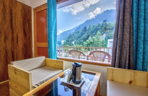 Gadherni Hotel | Hotel Beas River Retreat - A Riverside Hotel with Balcony